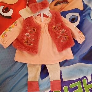 Matching set with headband and vest